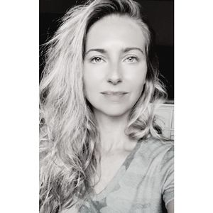 Meet your Posher, Raquel